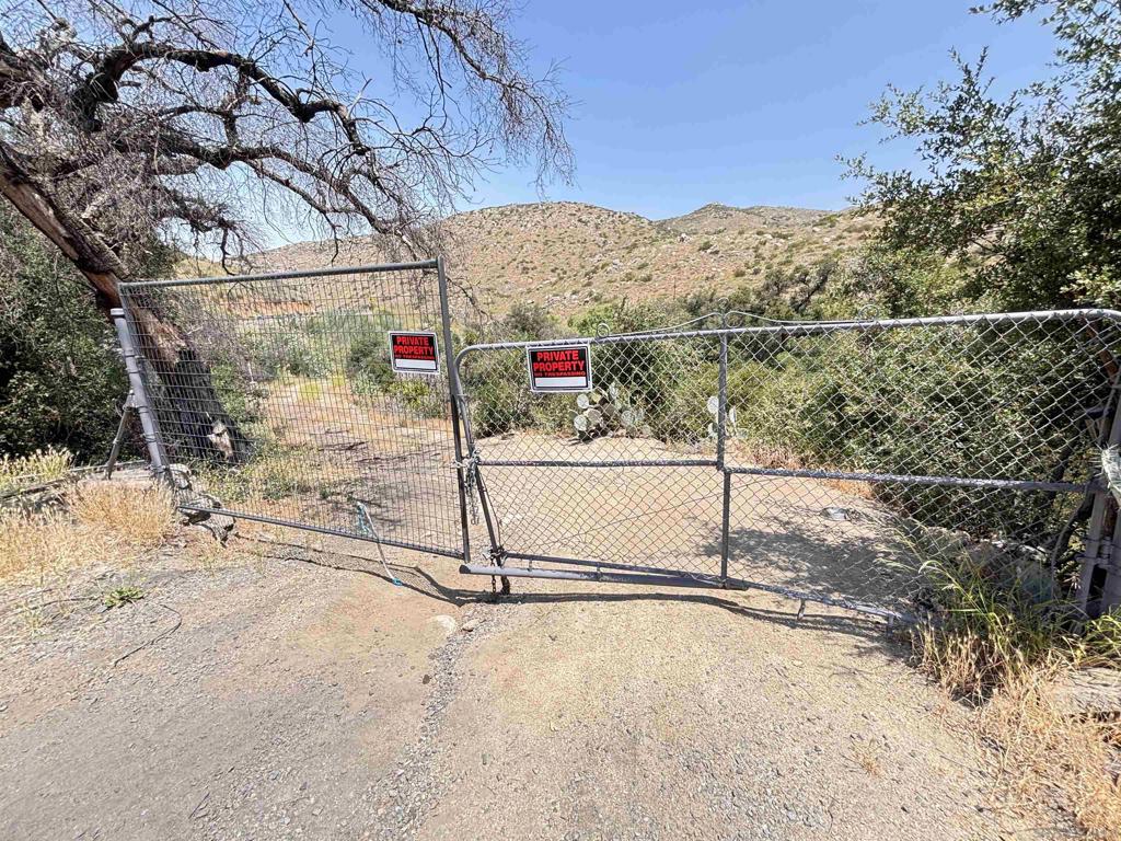 222444 Hwy 94 Property Photo 2