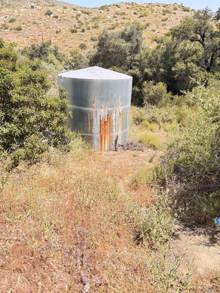 222444 Hwy 94 Property Photo 4