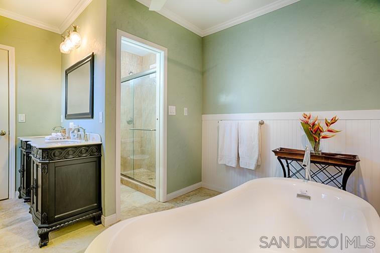 370 72 Nautilus St Property Photo 15