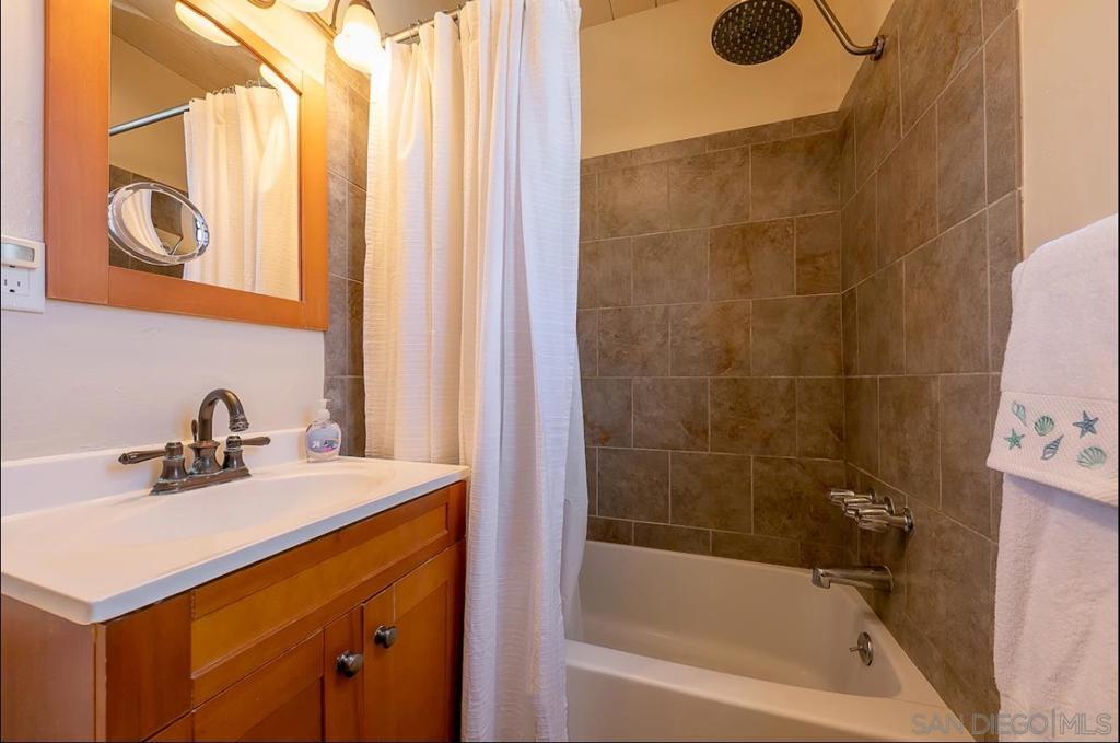 370 72 Nautilus St Property Photo 32