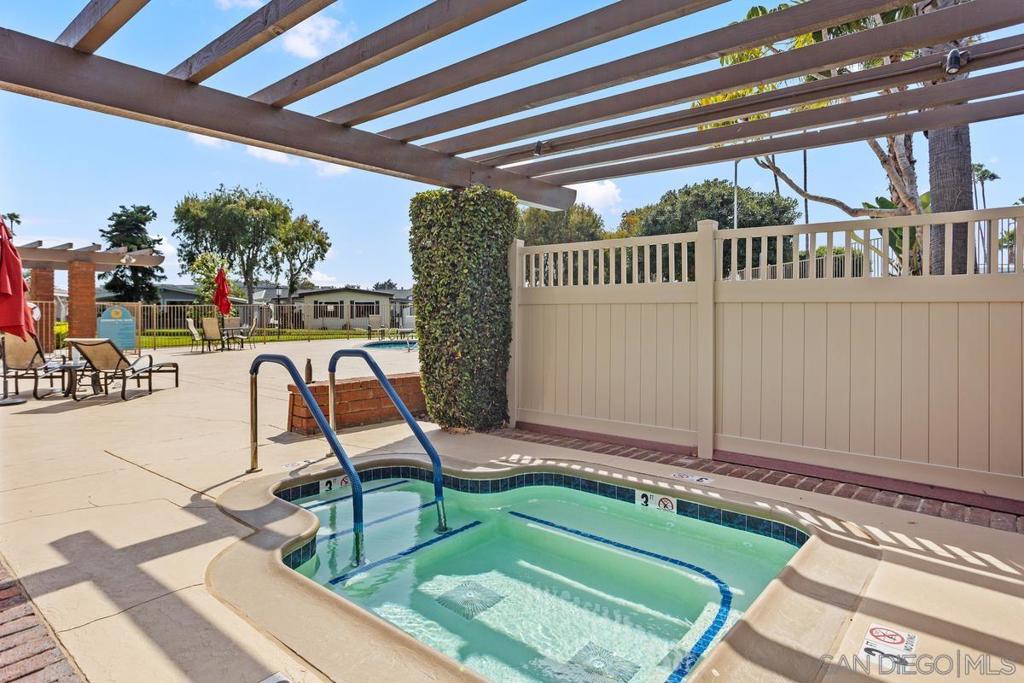 7004 San Carlos Street Property Photo 35