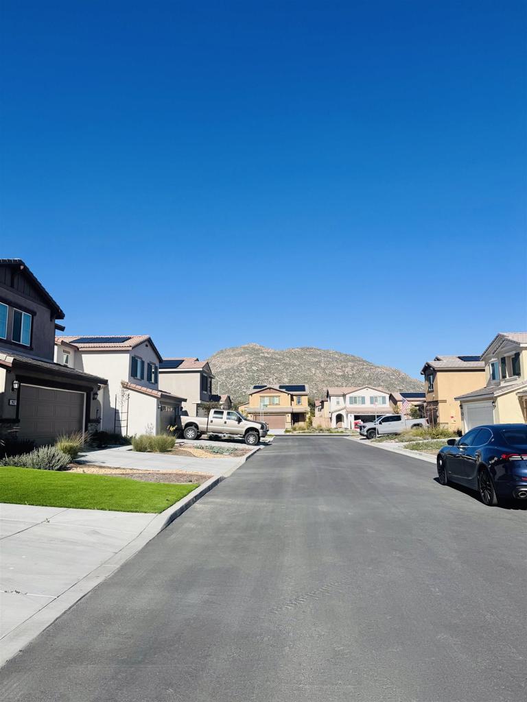 28533 Scorpion Ln Property Photo 3