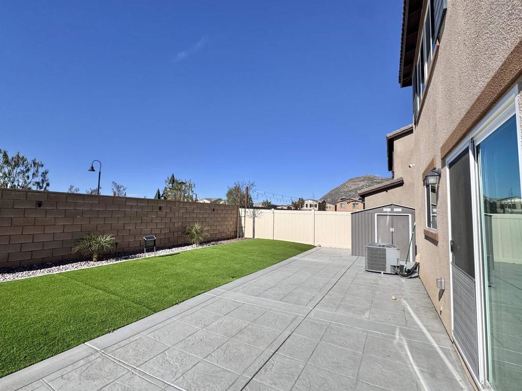 28533 Scorpion Ln Property Photo 9