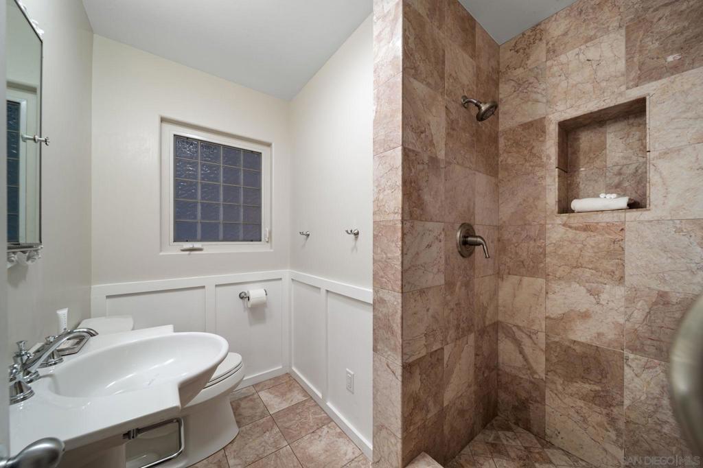 4260 Eastridge Dr Property Photo 34