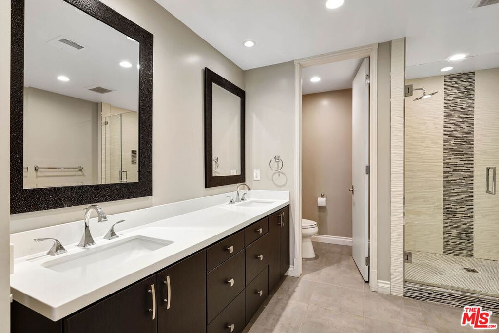 1260 S Beverly Glen Boulevard 304 Property Photo 19