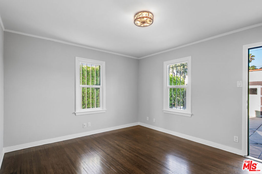 624 N Poinsettia Place Property Photo 43