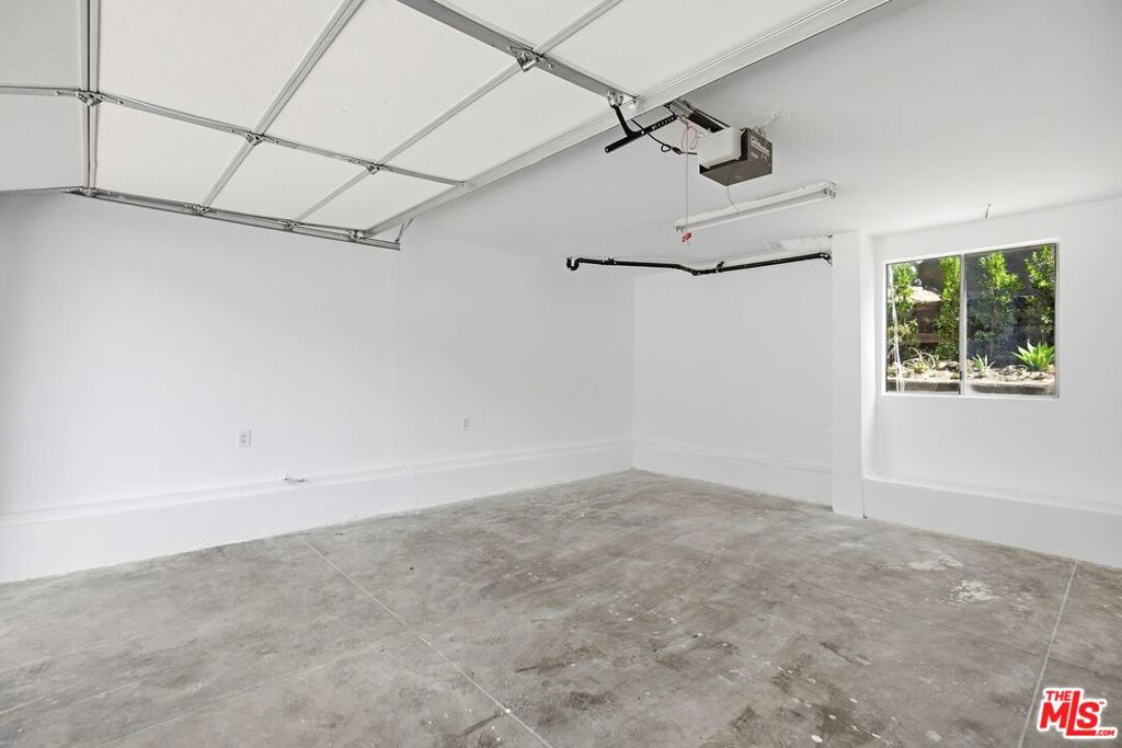 213 N Avenue 49 Property Photo 36