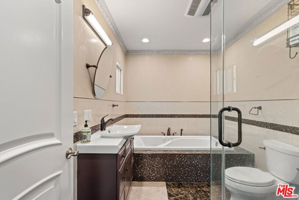 1259 Western Avenue Property Photo 16