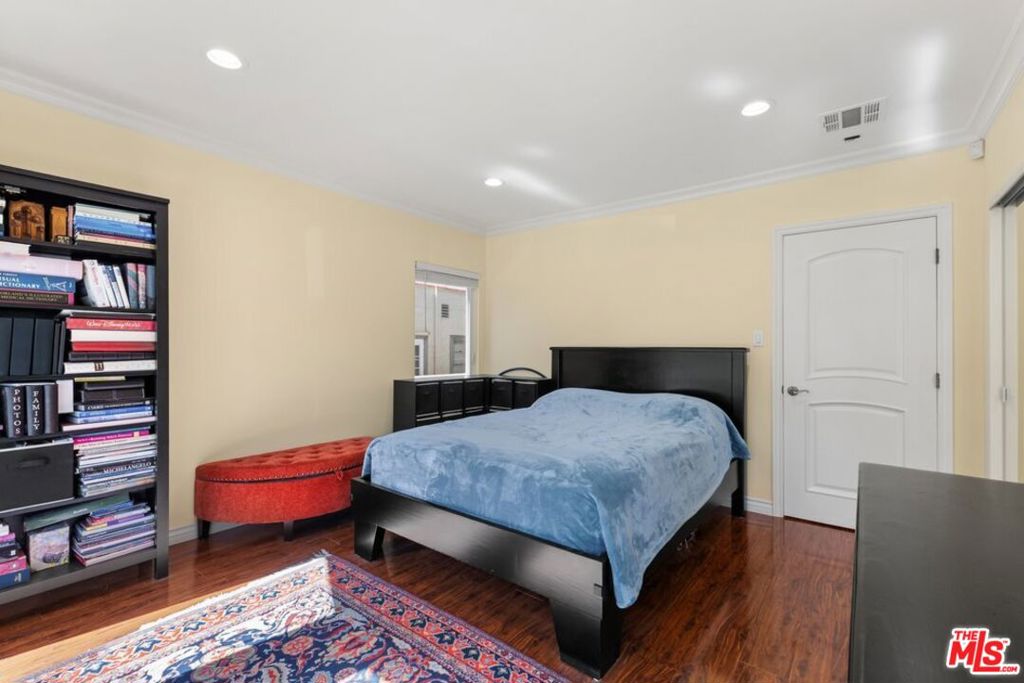 1259 Western Avenue Property Photo 18