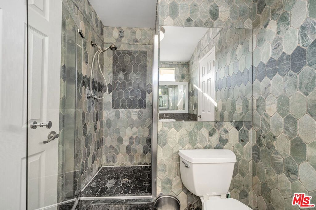 23001 Lita Place Property Photo 28