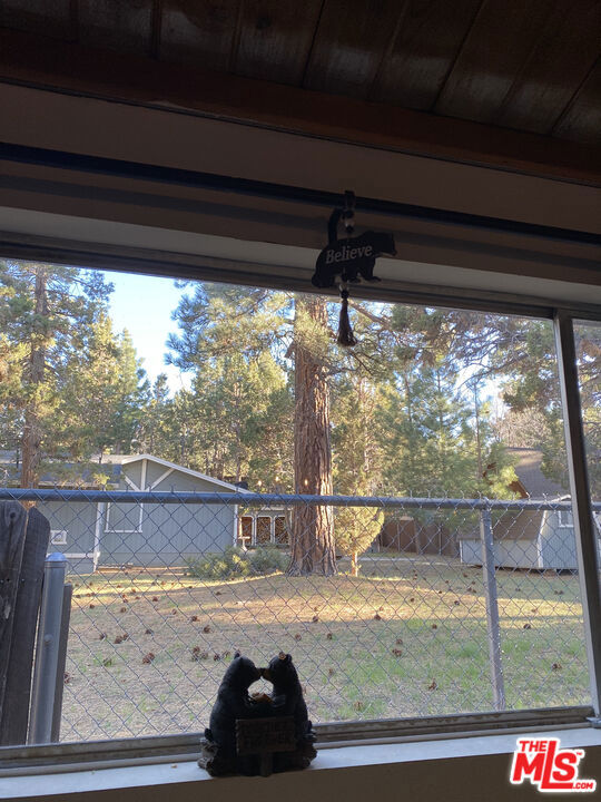 712 San Bernardino Avenue Property Photo 10