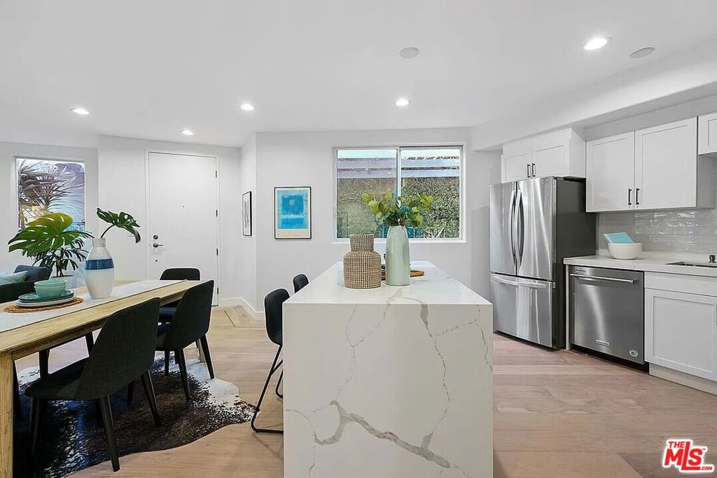 842 11th Street Property Photo 12