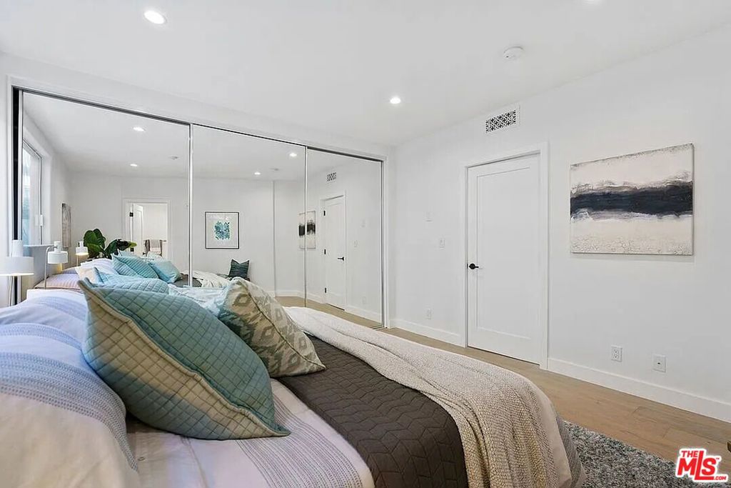 842 11th Street Property Photo 18
