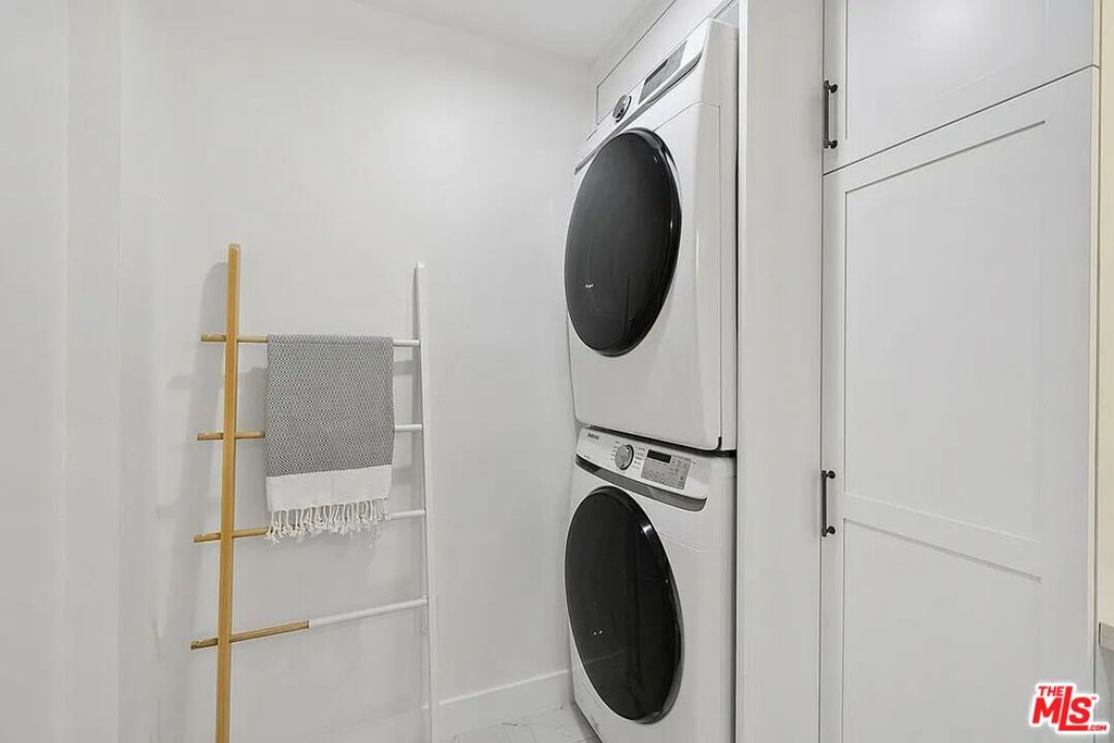 842 11th Street Property Photo 24