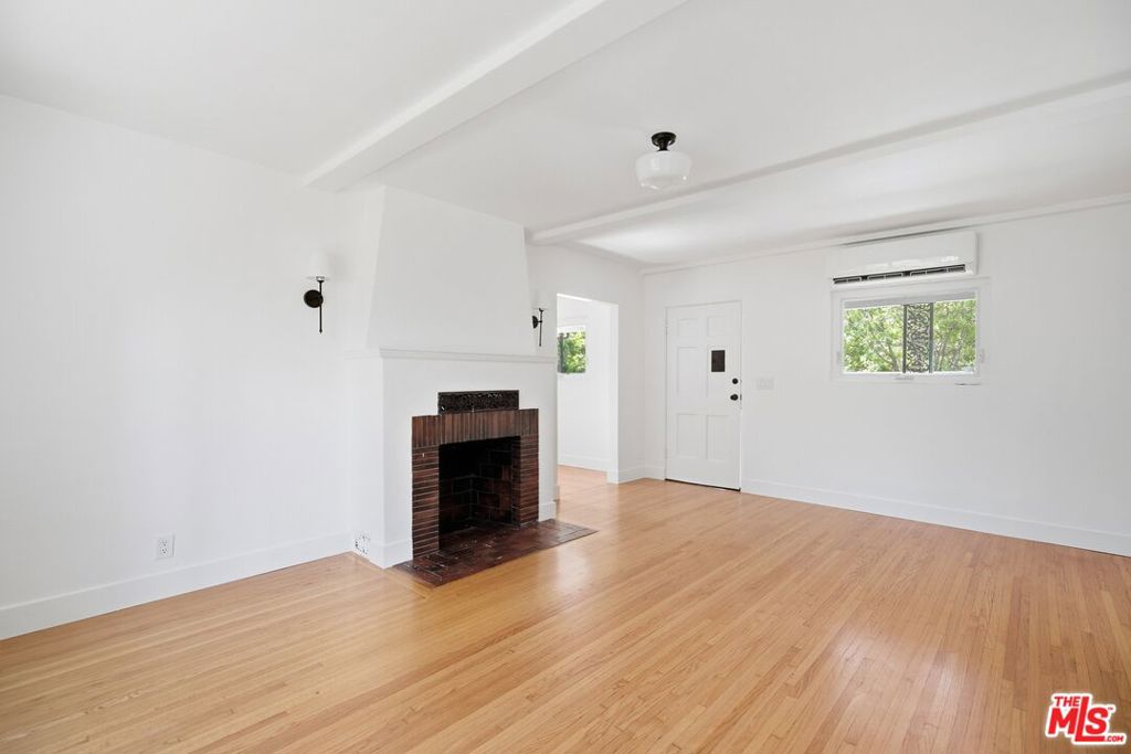215 N Avenue 49 Property Photo 3