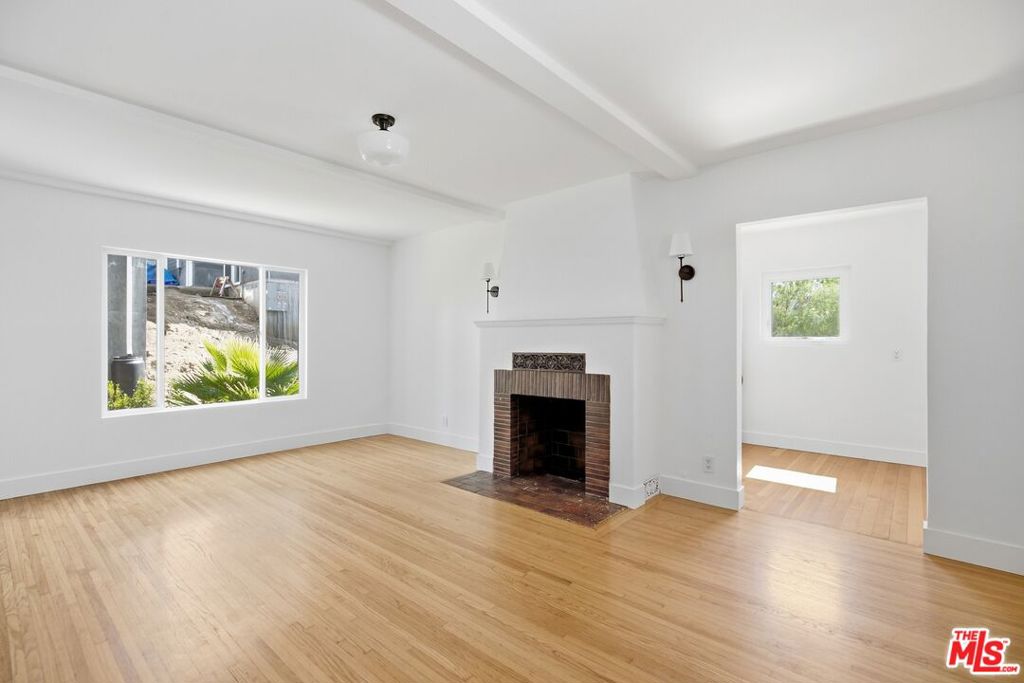 215 N Avenue 49 Property Photo 4
