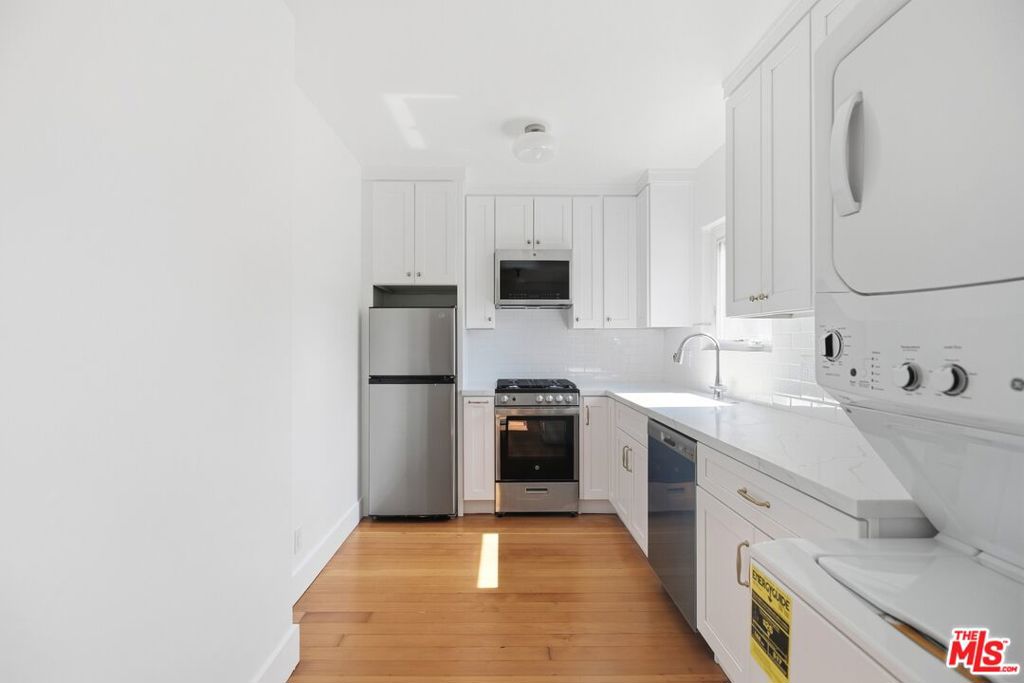 215 N Avenue 49 Property Photo 5