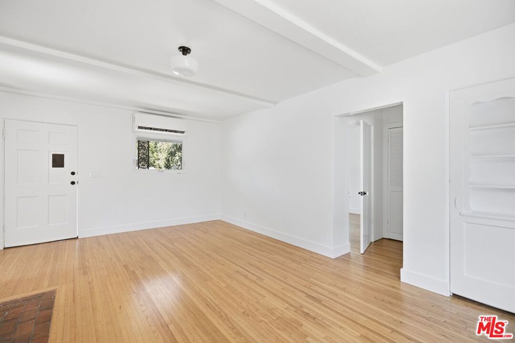 215 N Avenue 49 Property Photo 10