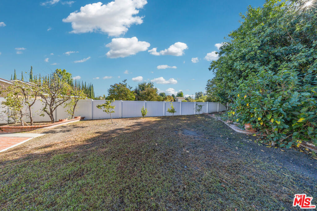 1762 W Las Lanas Lane Property Photo 48