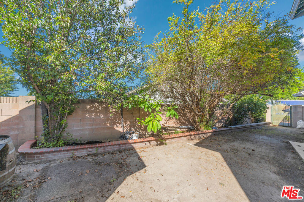 1762 W Las Lanas Lane Property Photo 49