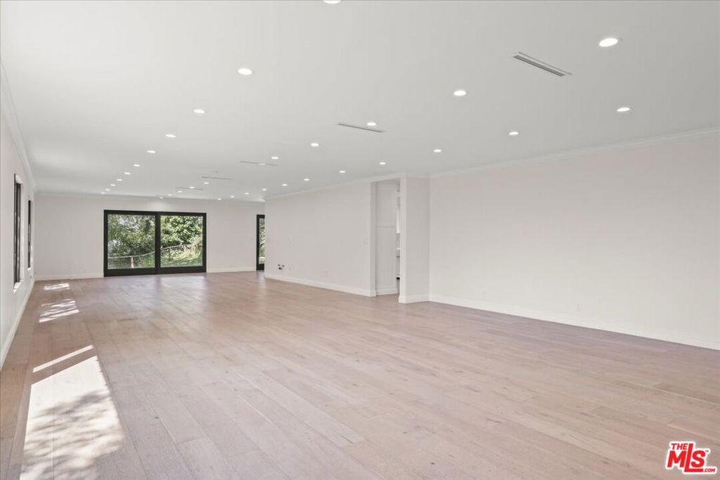 11515 Thurston Circle Property Photo 9