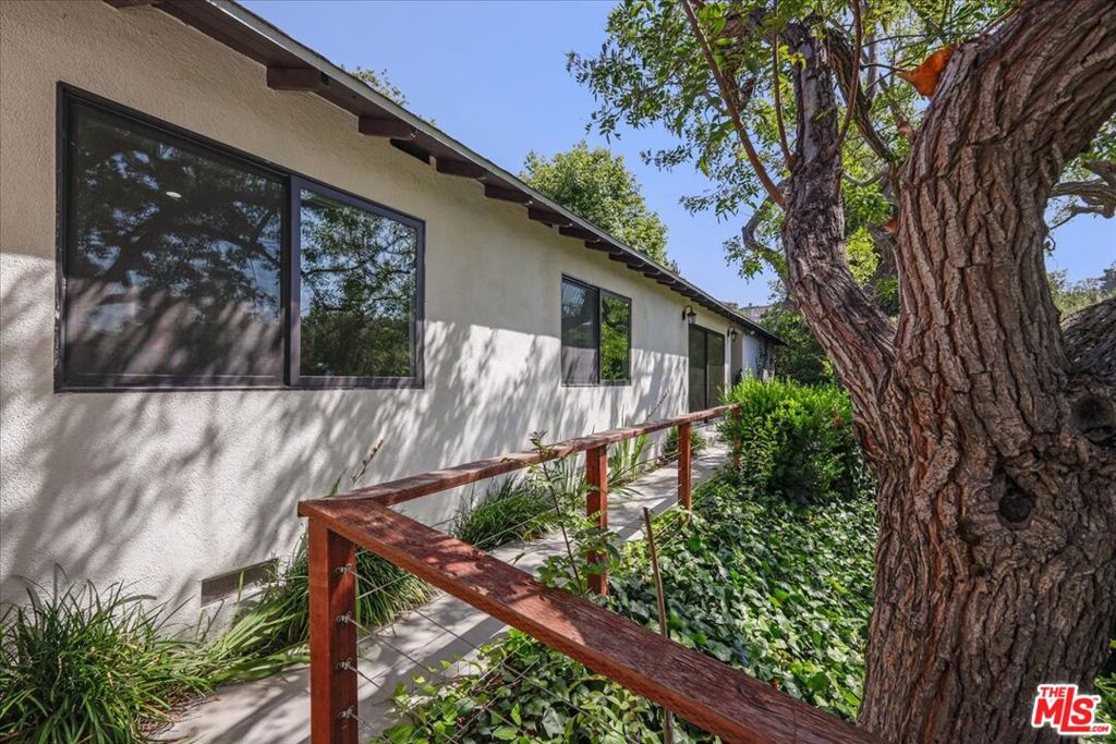 11515 Thurston Circle Property Photo 31