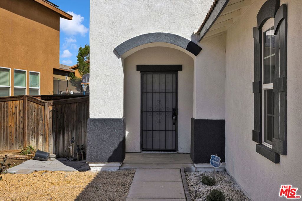 14400 Honeyhill Street Property Photo 2