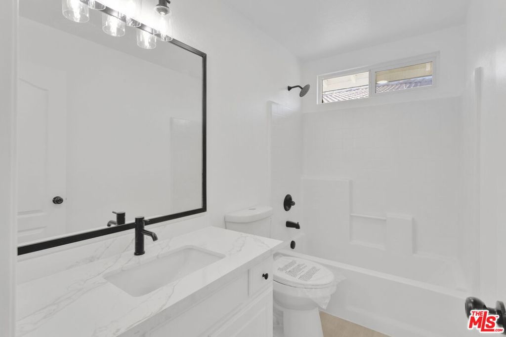 14400 Honeyhill Street Property Photo 18