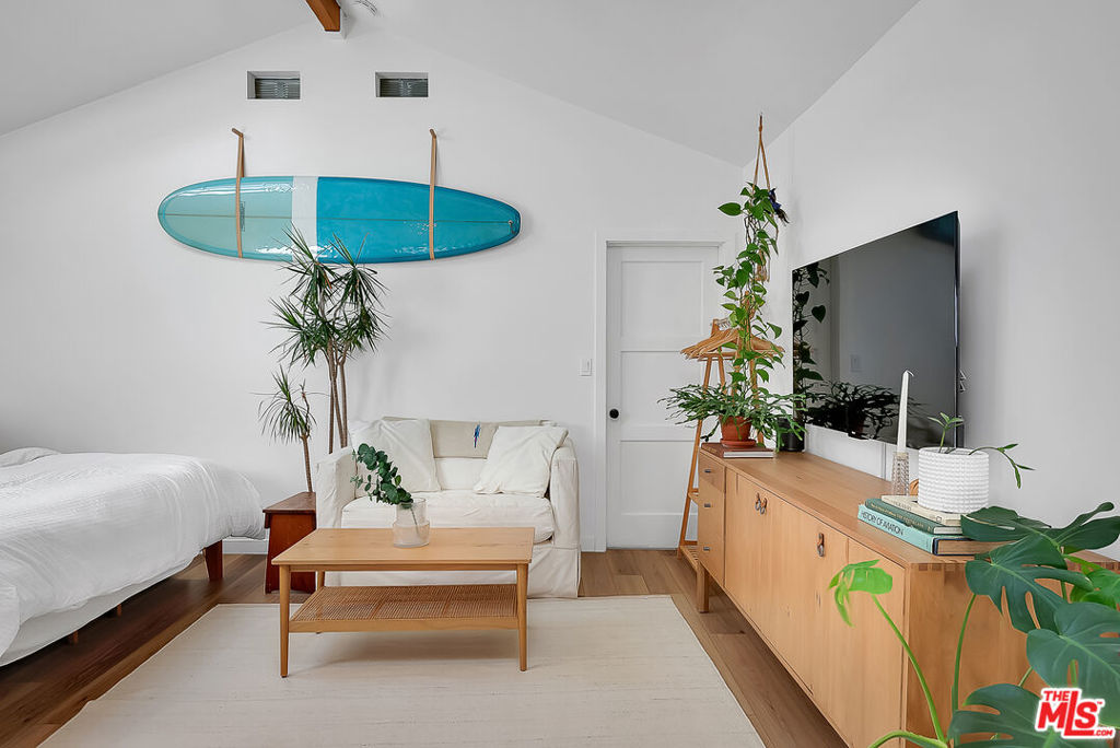 967 W 21st Street Property Photo 18