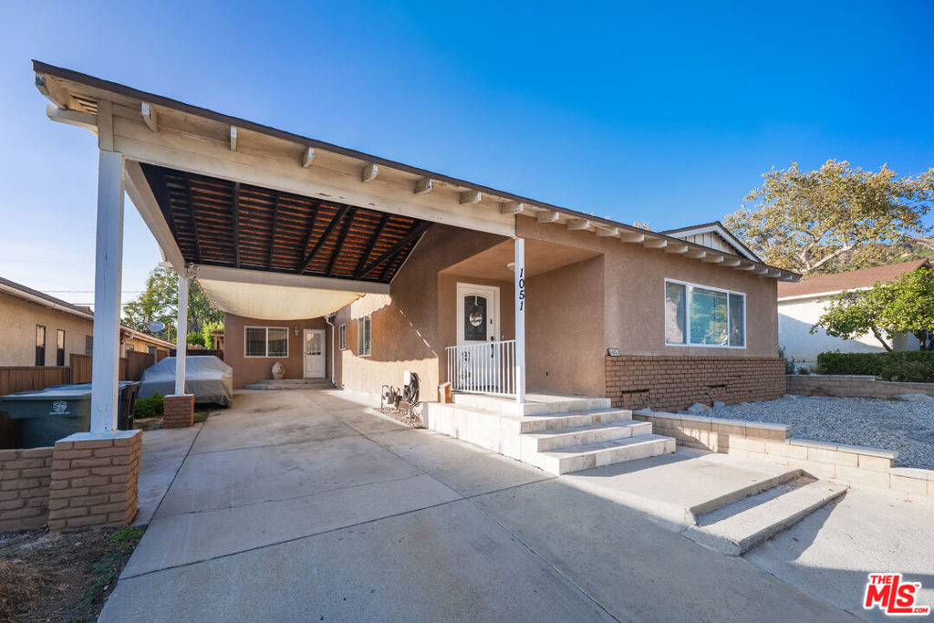 1051 E Verdugo Avenue Property Photo 2