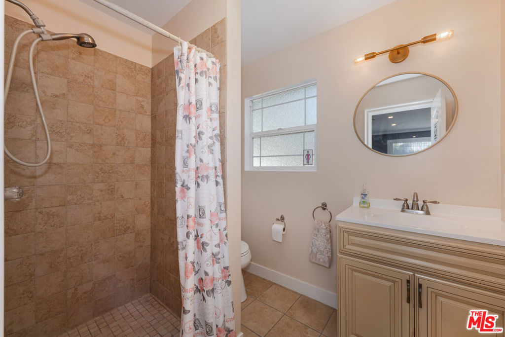 1051 E Verdugo Avenue Property Photo 29