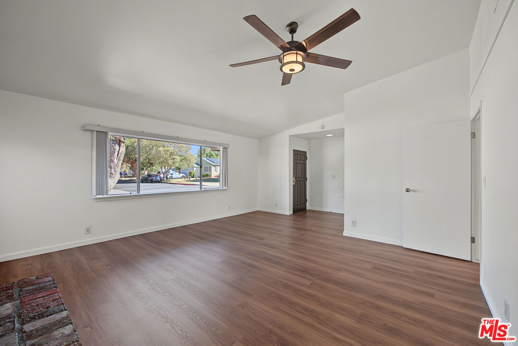 18612 Rayen Street Property Photo 2