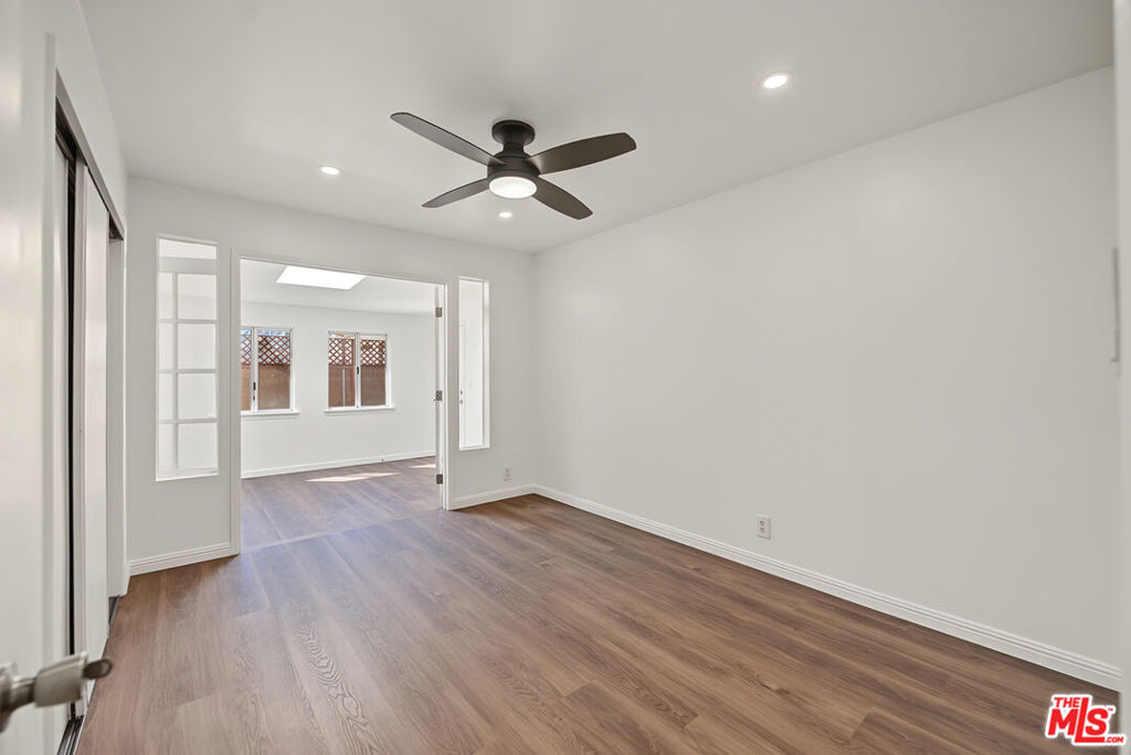 18612 Rayen Street Property Photo 11