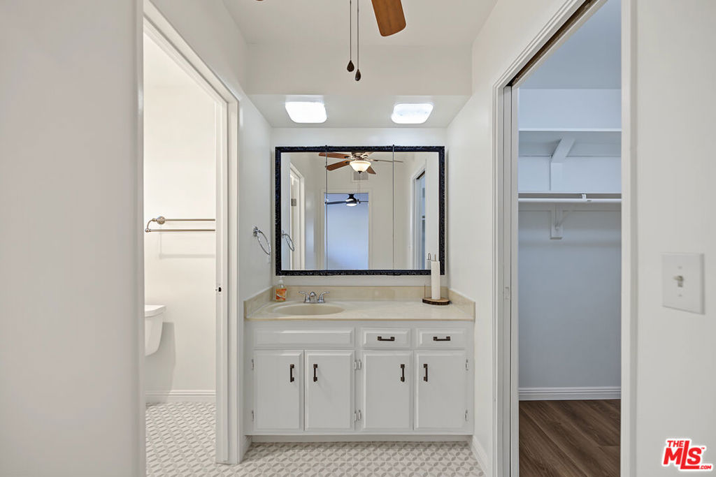 18612 Rayen Street Property Photo 13