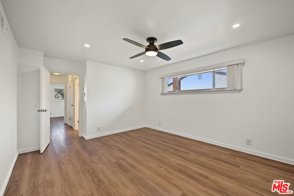 18612 Rayen Street Property Photo 16