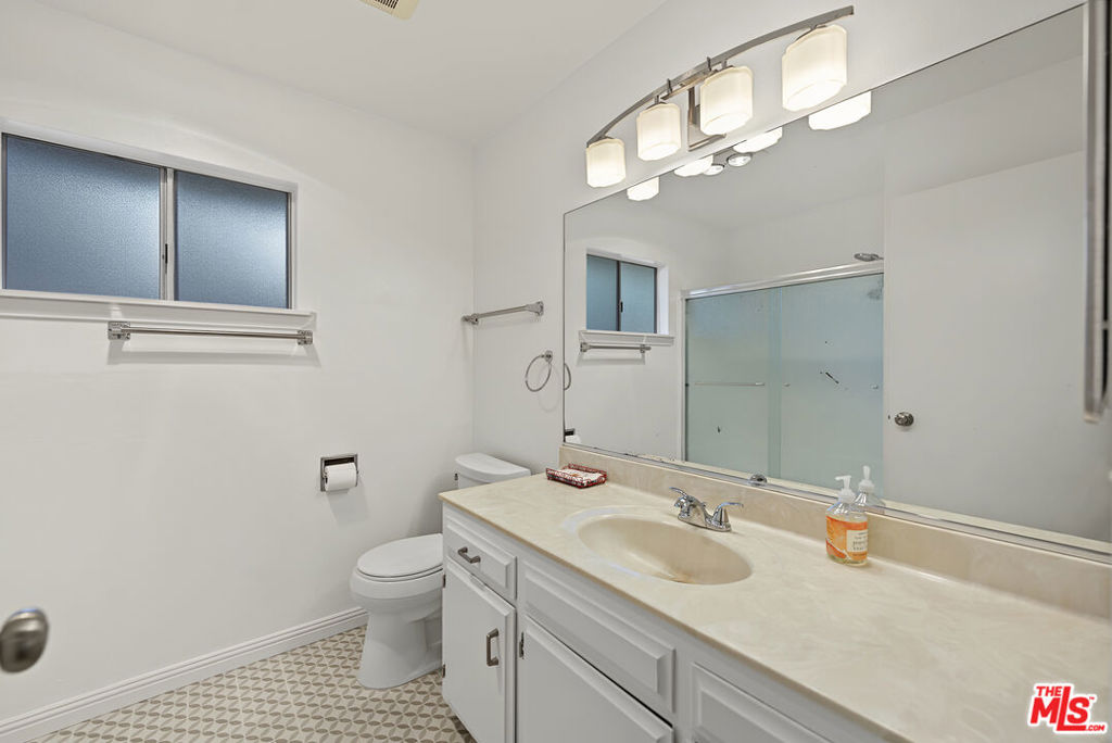 18612 Rayen Street Property Photo 18
