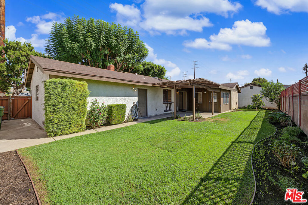 18612 Rayen Street Property Photo 20