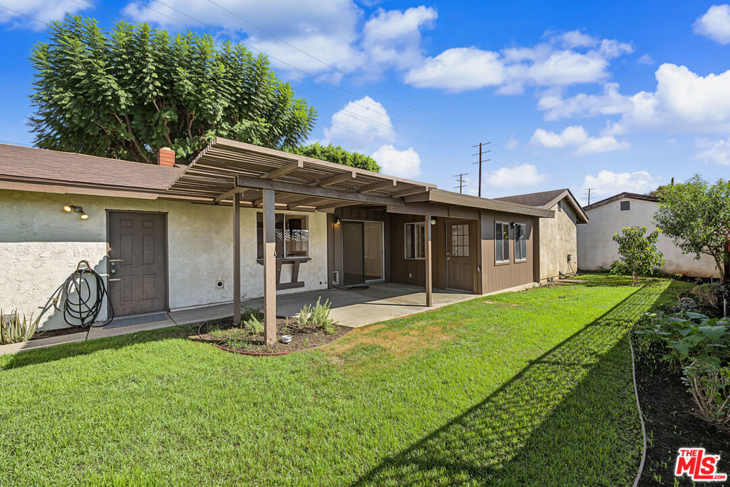 18612 Rayen Street Property Photo 21