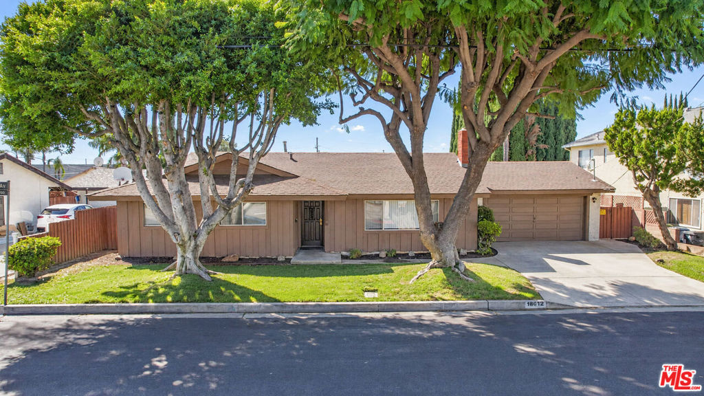 18612 Rayen Street Property Photo 27