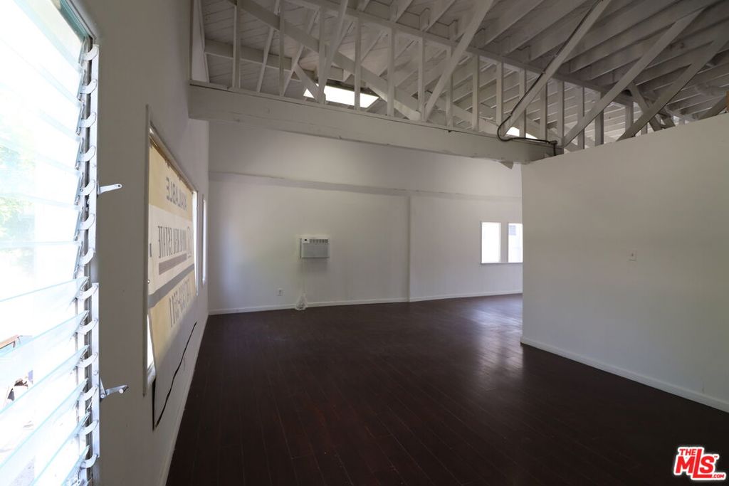 1324 Wilshire Boulevard 3a Property Photo 4