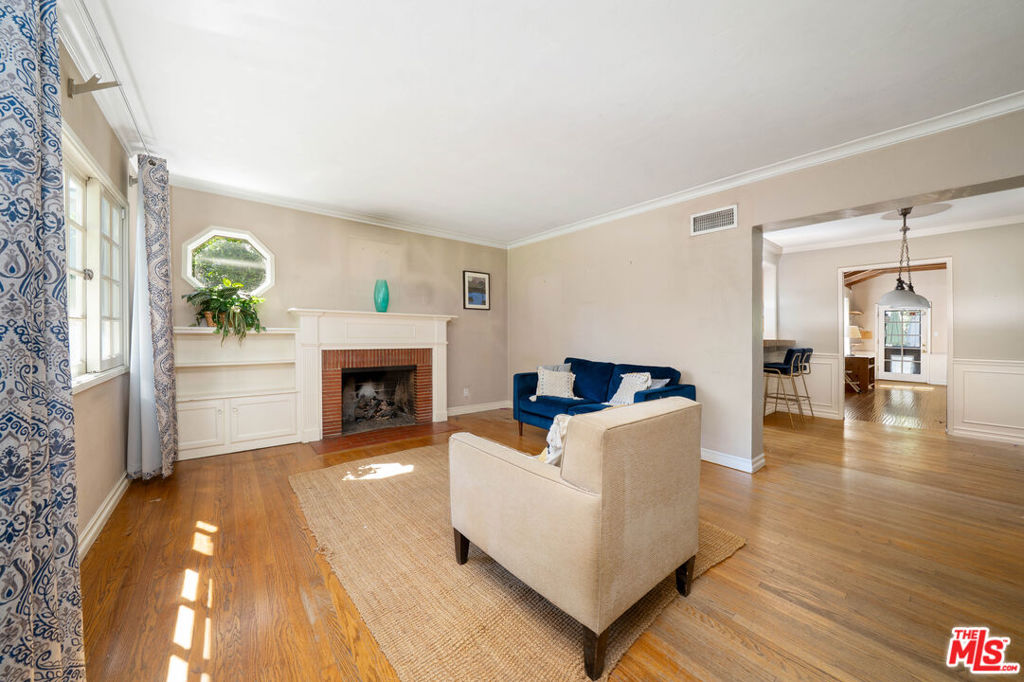 4449 Van Noord Avenue Property Photo 2