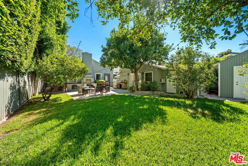 4449 Van Noord Avenue Property Photo 7