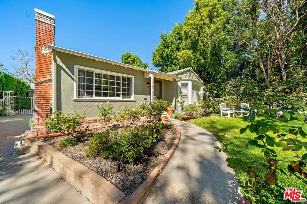 4449 Van Noord Avenue Property Photo 8