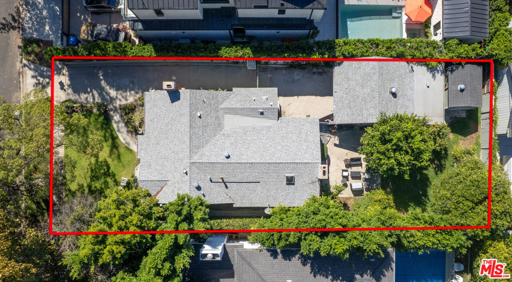 4449 Van Noord Avenue Property Photo 11
