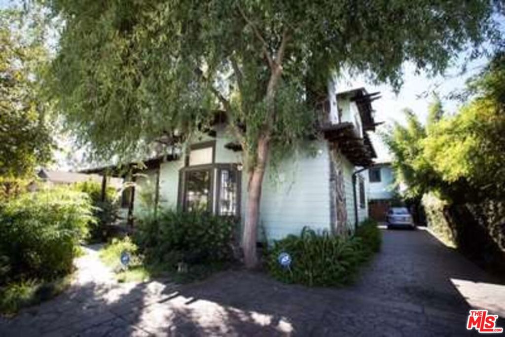 1513 Walgrove Avenue Property Photo 3