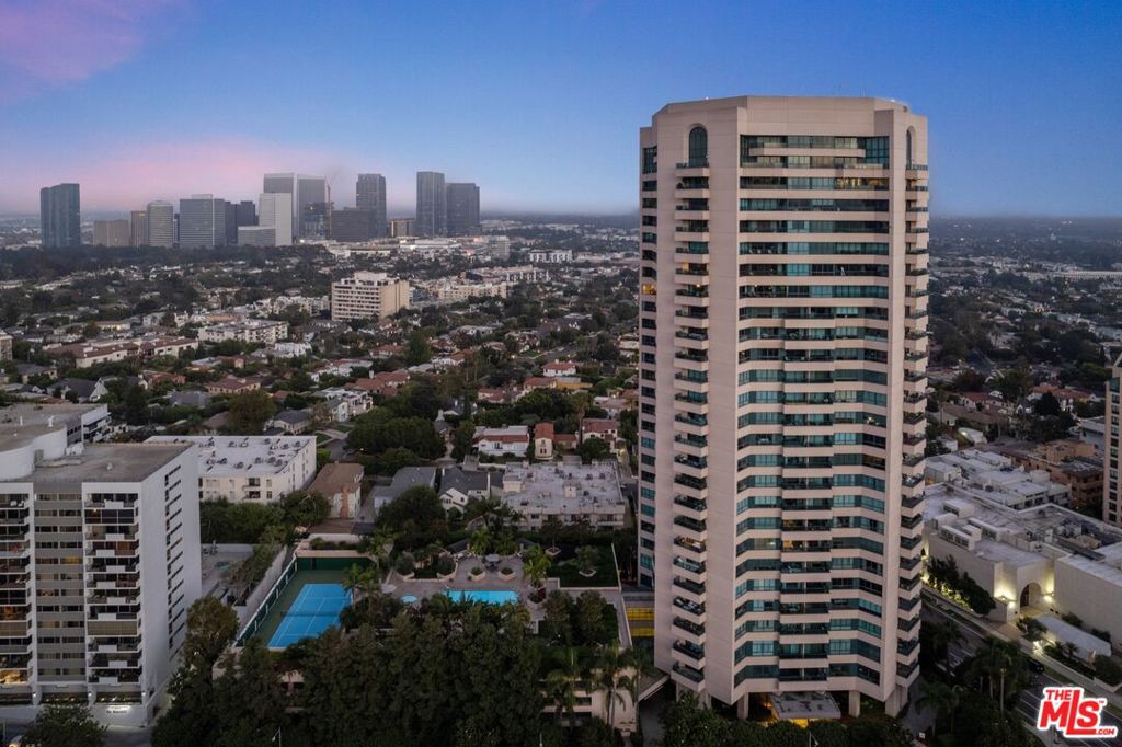 10490 Wilshire Boulevard 906 Property Photo 24