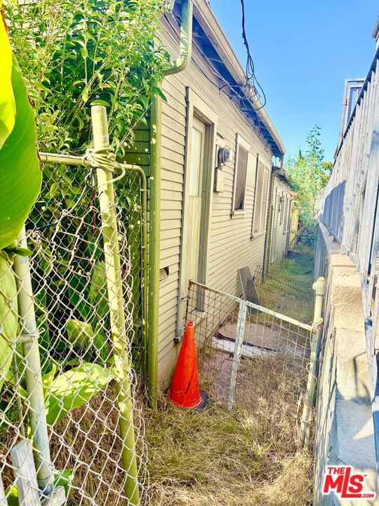 2005 4th Street Property Photo 6