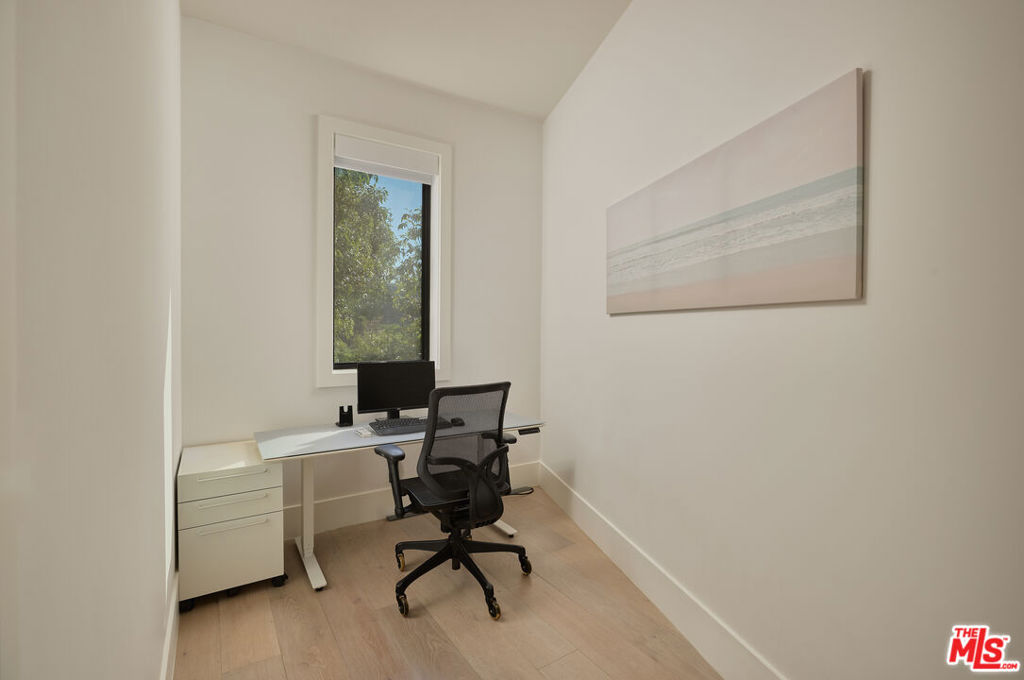 4311 Mont Eagle Place Property Photo 24