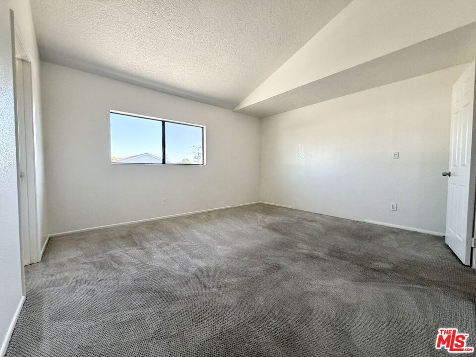 1465 W 179th Street 13 Property Photo 15