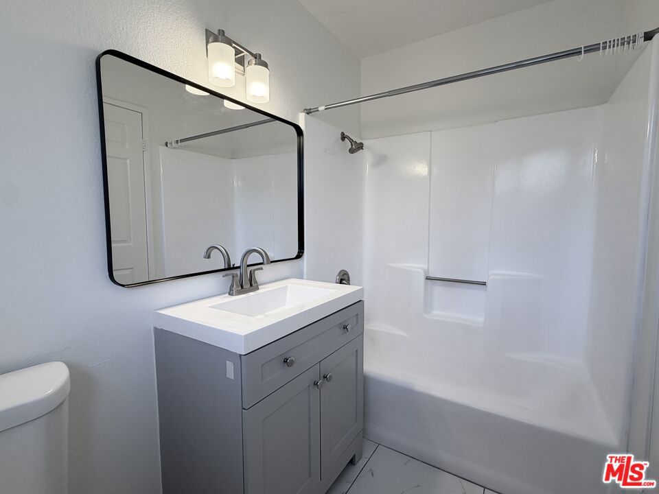 1465 W 179th Street 13 Property Photo 26